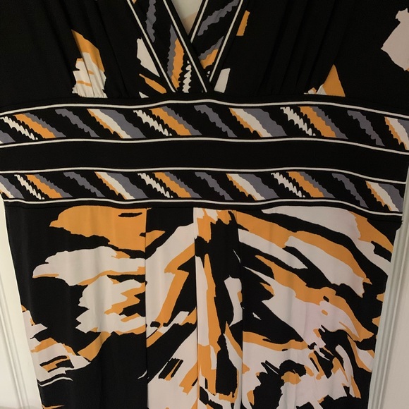 BCBG women’s dress - Picture 2 of 5